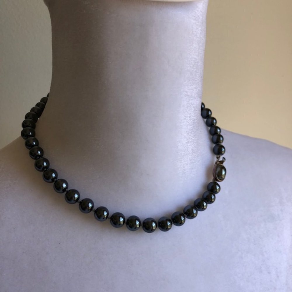 TALBOTS Metallic Gray Faux Pearl Bead 16" Choker Necklace - Picture 9 of 14